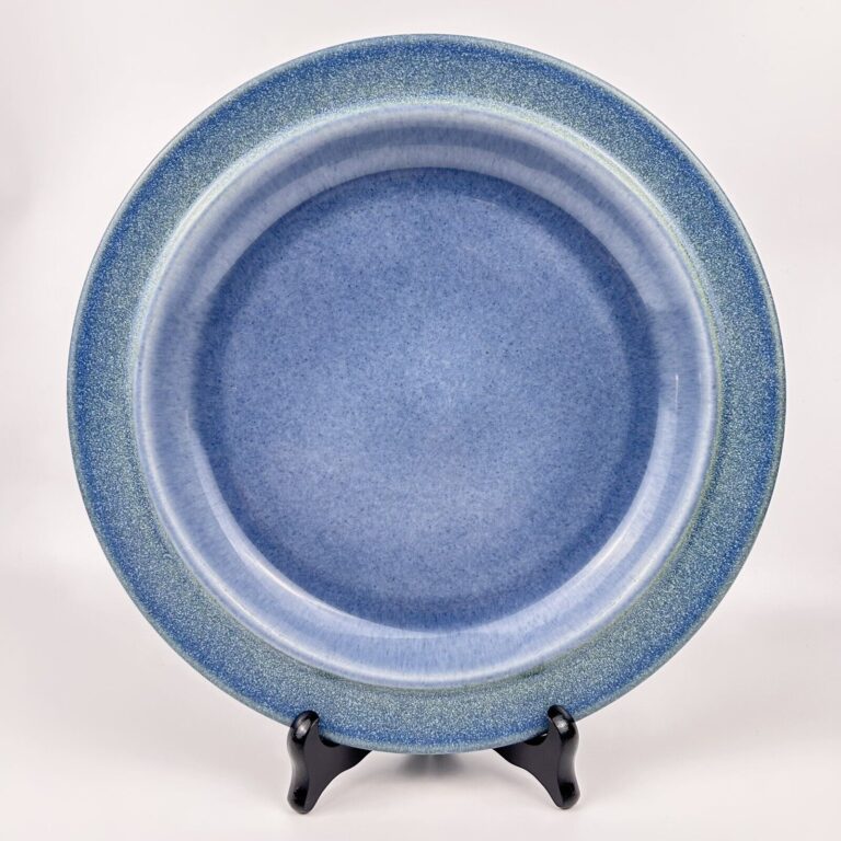 Read more about the article Arabia of Finland Baltic Sea Dinner Plate Blue Green Mid Century Modern Style