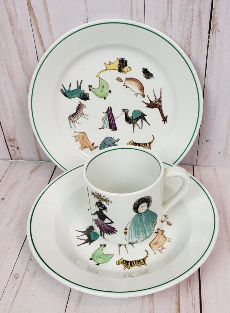 Read more about the article Vintage Arabia Finland Parade of Zoo Animals People Cup Bowl Plate Bowl Set of 3