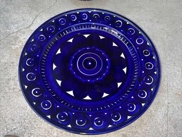 Read more about the article Arabia Finland Valencia 8 1/2” Large Fruit Bowl Electric Blue –  13 1/4” Charger
