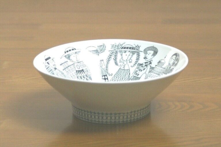 Read more about the article Vintage Emilia Bowl With High Stand Arabia Finland Raija Uosikkinen