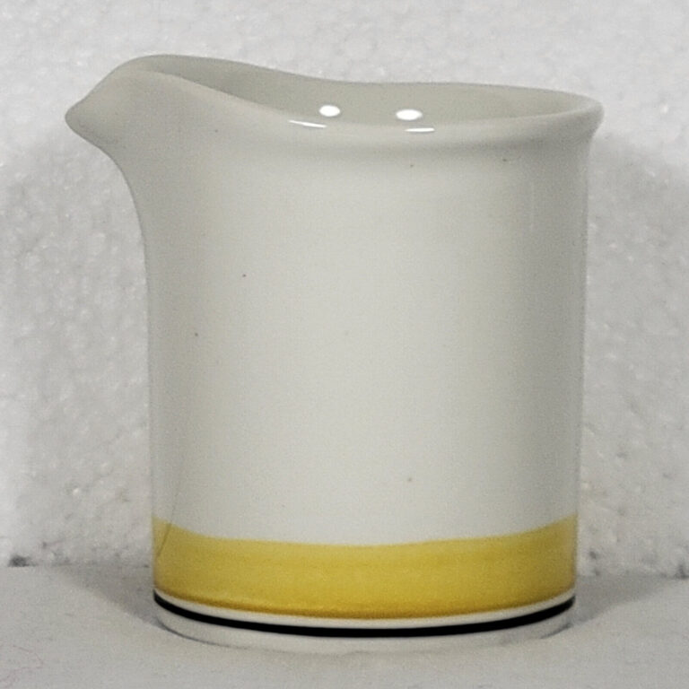 Read more about the article Arabia Finland Faenza Yellow Stripe Creamer 2 7/8 inch Heightr