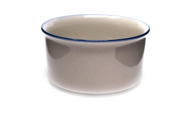 Read more about the article Arabia Finland Saimaa White Blue 1980’s Sugar Bowl (Bowl Only)