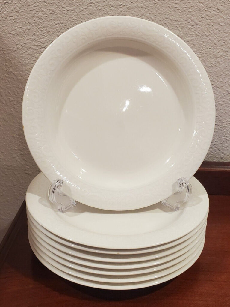 Read more about the article Lot of 8 Arabia Finland Arctica TROIKKA Salad Dessert Plates WHITE Embossed