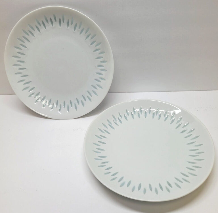 Read more about the article Lot of 2 Arabia of Finland 6″ BandB Plate Vintage White Rice (Grains) Porcelain