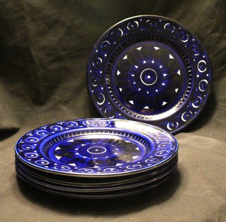 Read more about the article ARABIA FINLAND VALENCIA PROCOPE SET OF 5 SALAD PLATES