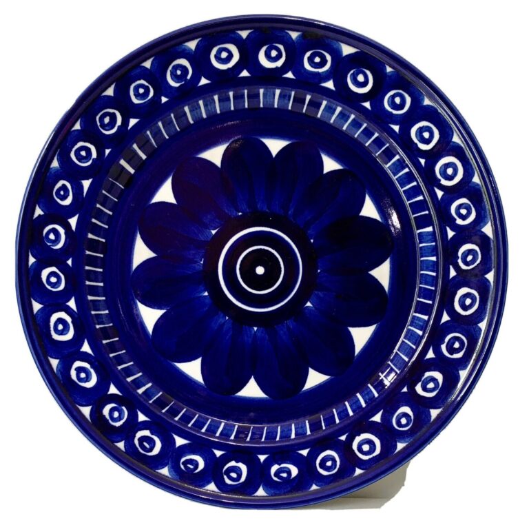 Read more about the article Arabia Of Finland Ulla Procope Hand Painted Valencia Blue Platter 13″ Charger