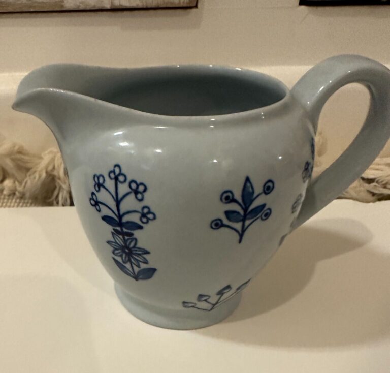 Read more about the article Arabia Finland Tapestry Blue Cream Pitcher 3 1/2″ inch high