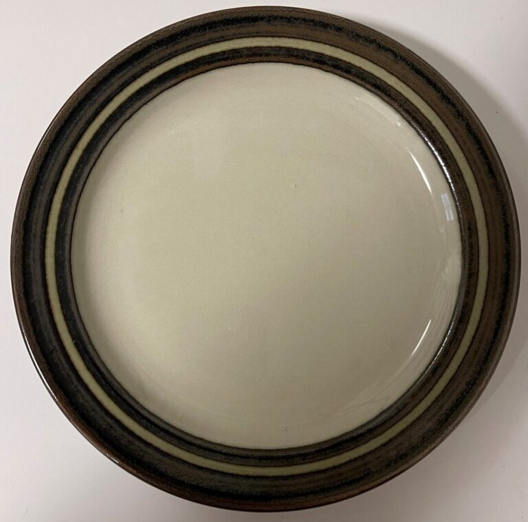 Read more about the article Arabia Karelia Salad Plate 20cm Set of 7PCS Finland Porcelain