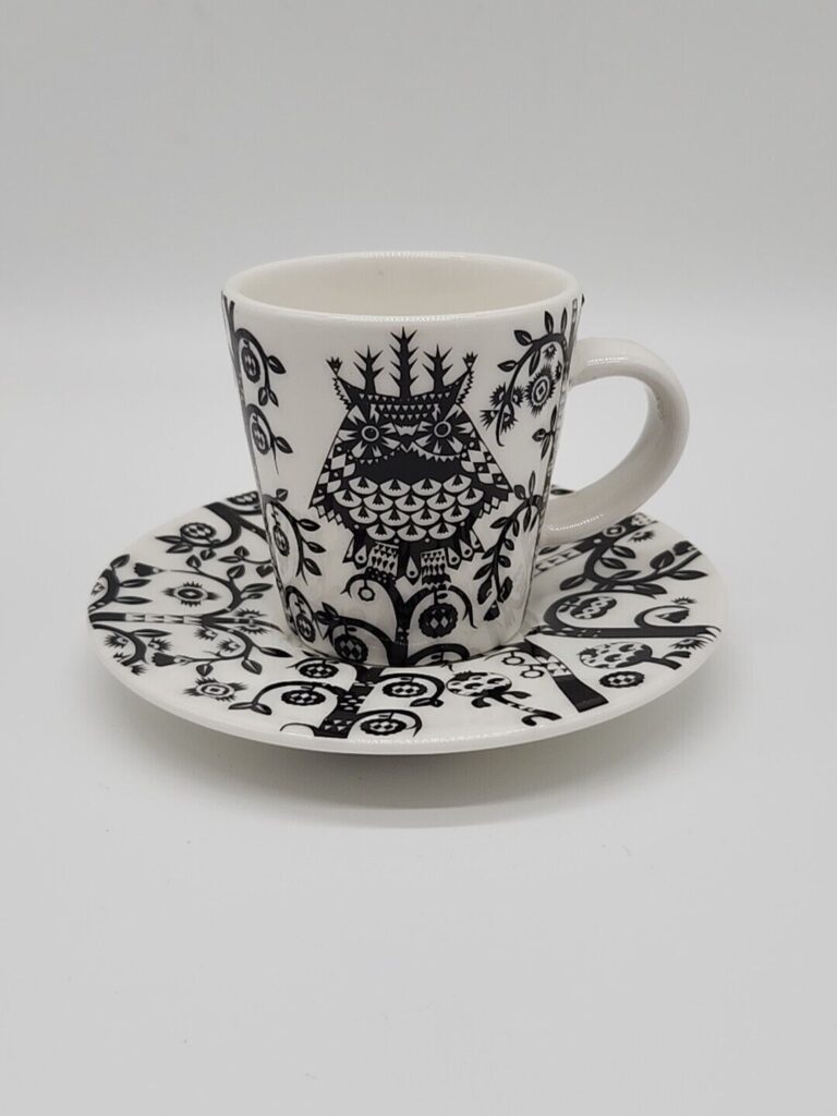 Read more about the article Taika Haapaniemi Black Coffee Cup 0.2l and Saucer Iittala Finland