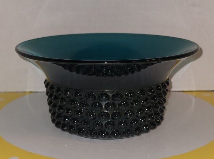 Read more about the article MCM Nuutajarvi Notsjo Arabia of Finland Teal Blue Saara Hopea Hobnail Glass Bowl