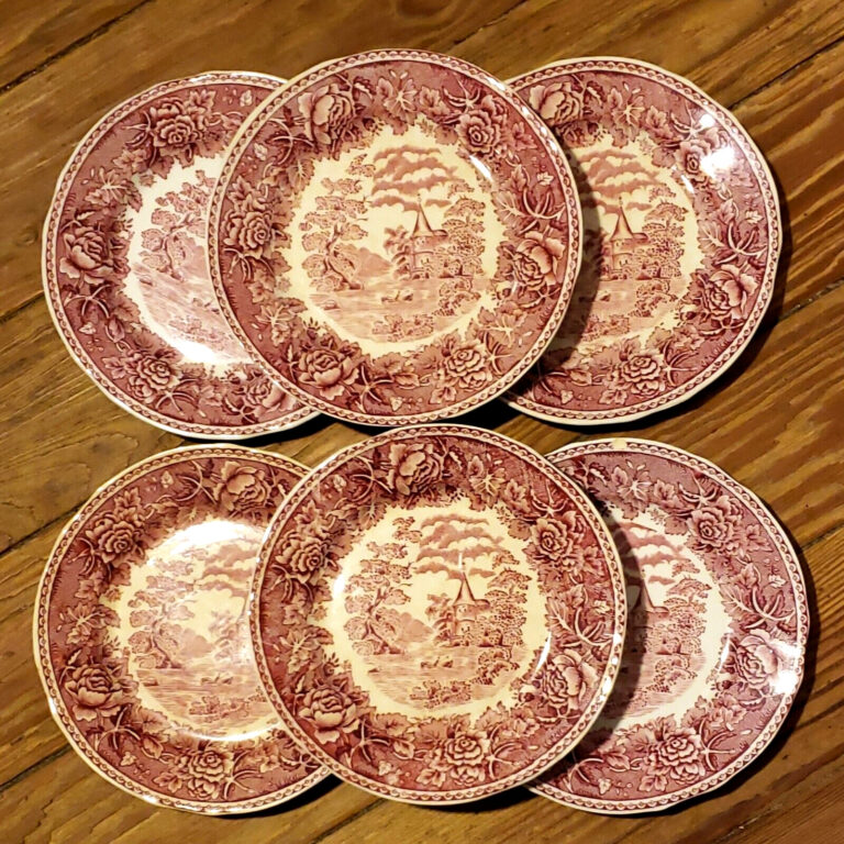 Read more about the article Arabia Made In Finland Landscape Red Bread Plates Set Of 6- 6″