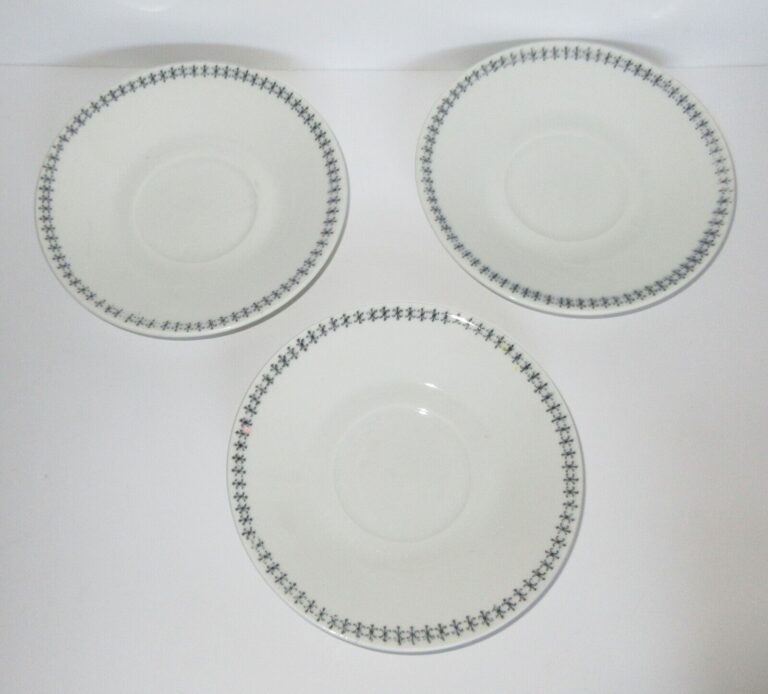 Read more about the article Arabia Finland Emilia Saucers Set of 3