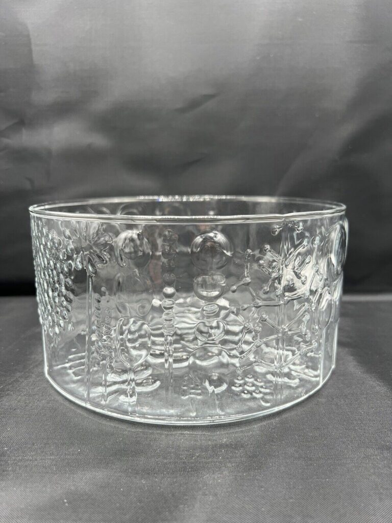 Read more about the article Vintage Nuutajarvi Iittala Arabia Finland Oiva Toikka Clear Glass Flora Bowl 7”