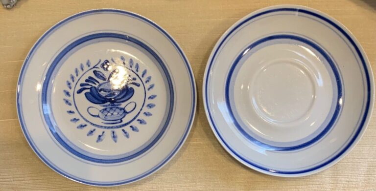 Read more about the article Vintage Arabia Finland Blue Rose Bread Plate 6” Hand Painted w/ Bonus Saucer