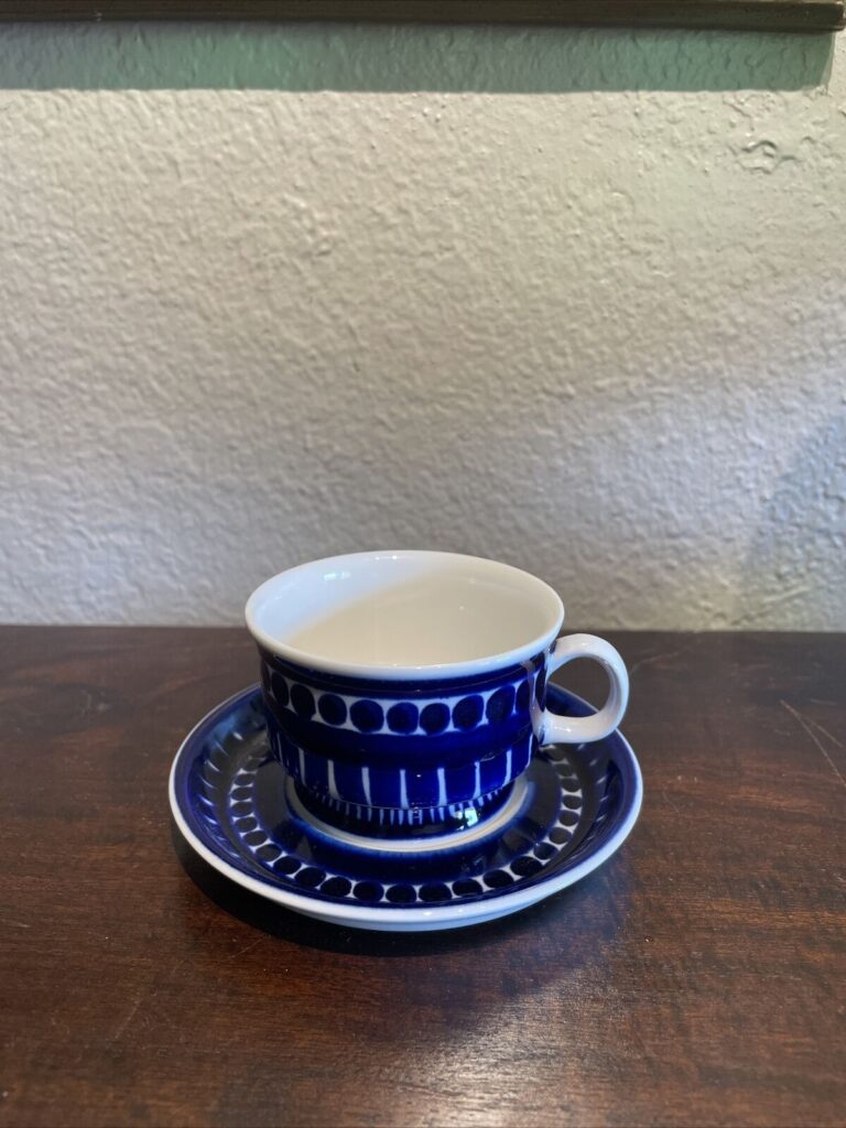 Read more about the article Arabia Finland Valencia Espresso Cup and Saucer Ulla Procope Cobalt Blue Excellent