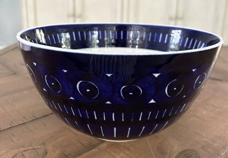 Read more about the article ARABIA OF FINLAND ULLA PROCOPE VALENCIA BLUE 8-3/4″ DIA.SALAD SERVING BOWL – EXC