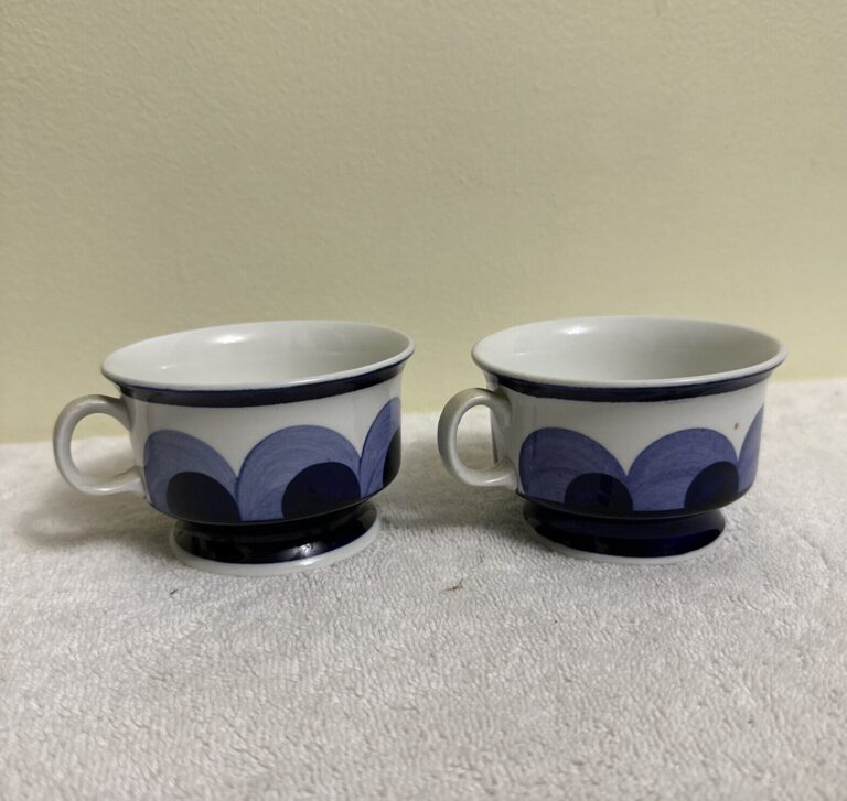 Read more about the article Arabia Paju (blue) Mocha/Espresso Cup 2 Set by Anja Jaatinen-Winquist