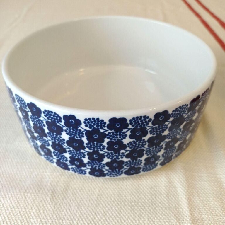 Read more about the article ARABIA Rypale Bowl 19cm Raija Uosikkinen