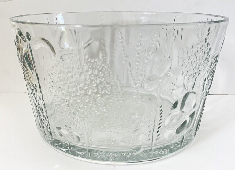 Read more about the article Ittala Flora Iittala Arabia Nuutajarvi Finland “Flora” Botanical Bowl 10”