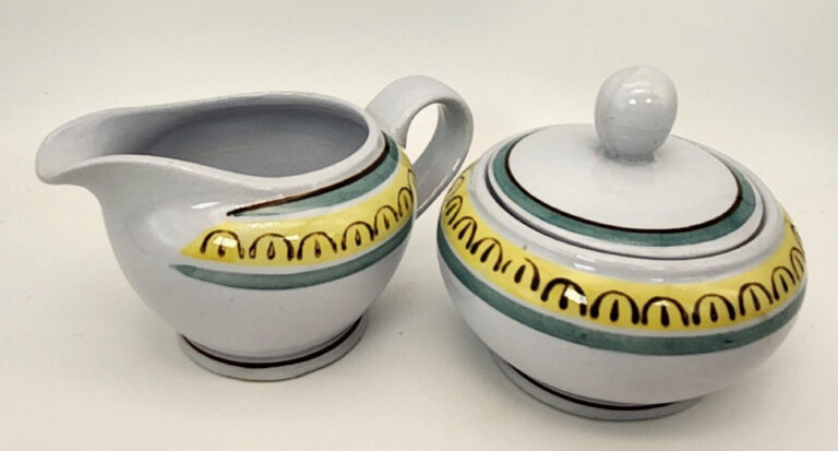 Read more about the article Arabia Finland Crown Band Creamer And Sugar Bowl w Lid White w Yellow Green Band