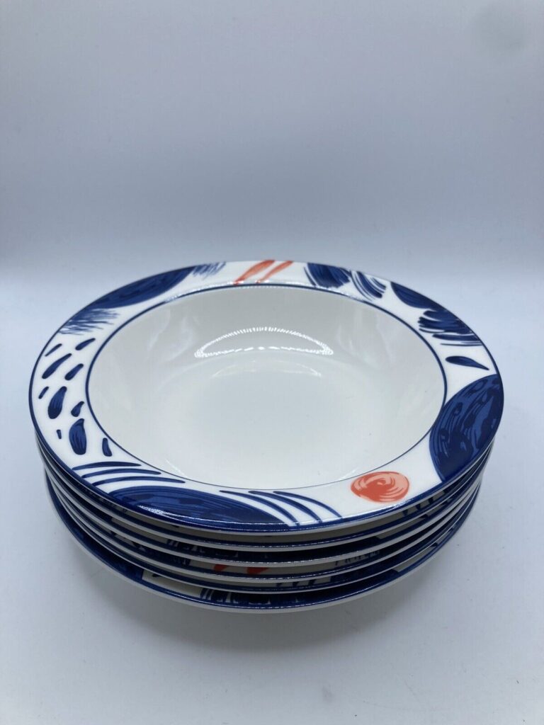 Read more about the article ARABIA OF FINLAND  Arctica Nova 6 Soup Bowls ~ Excellent Condition