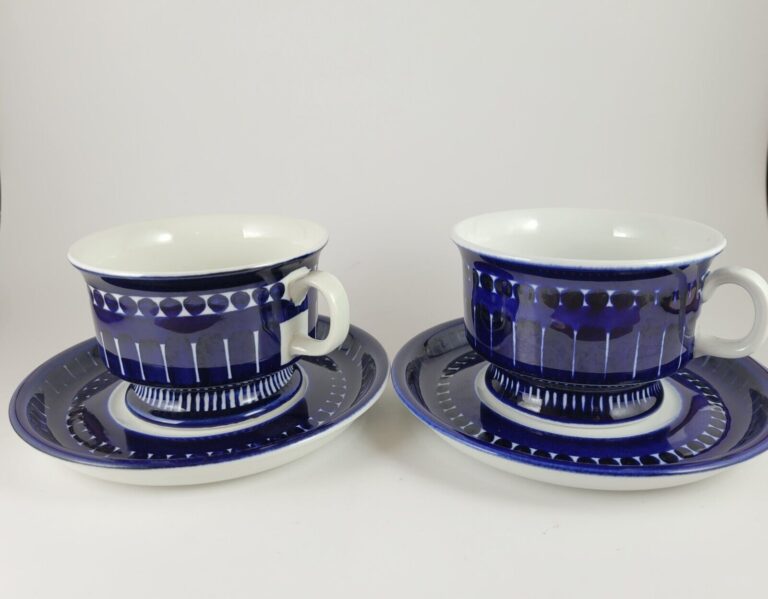 Read more about the article Pair of Cups and Saucers  Valencia Pattern Arabia Finland Designed By Ulla Procope