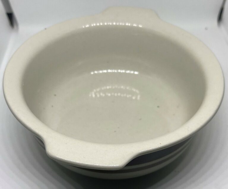 Read more about the article Arabia Of Finland Pirtti Serving Bowl Vintage