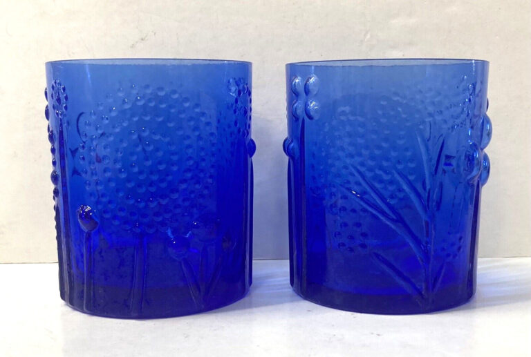 Read more about the article 2 MCM Arabia Finland FLORA Old Fashioned Glasses Cobalt Blue 1960’s