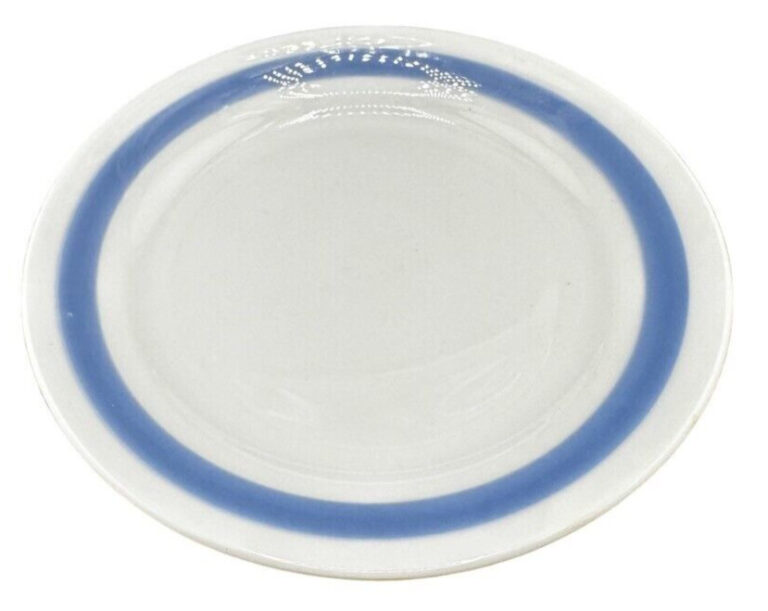 Read more about the article ARABIA FINLAND RIBBONS BLUE AND WHITE BREAD PLATE SET OF 8