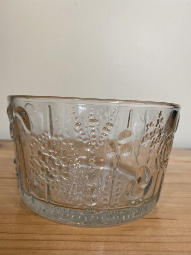 Read more about the article Vntg Nuutajarvi Iittala Arabia Finland Oiva Toikka Clear Glass Flora Bowl 5 3/4”