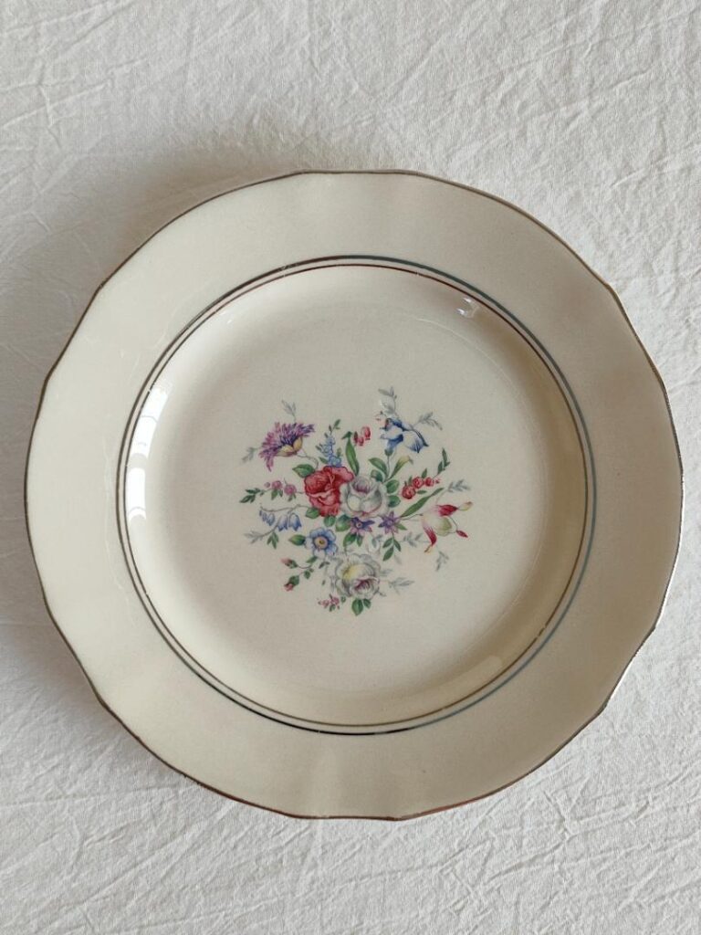 Read more about the article Old Arabia Bouquet Plate 17Cm B