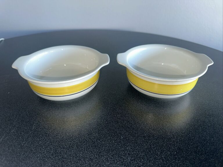 Read more about the article SET OF 2-Arabia Finland FAENZA Yellow Lugged Cereal Soup Salad Bowls