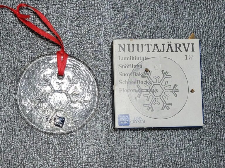Read more about the article Finn Crystal Arabia Finland Snowflake Ornament With Box Christmas Holiday
