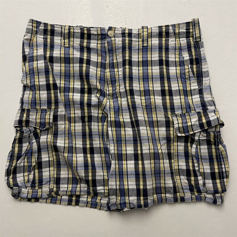 Read more about the article Polo Jeans Ralph Lauren 42 x 11″ Plaid 100% Cotton Cargo Shorts