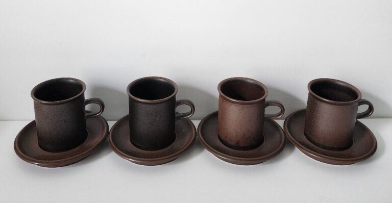 Read more about the article 4 Arabia Finland Ruska Medium 3″  Coffee Tea Cups and Saucers Brown