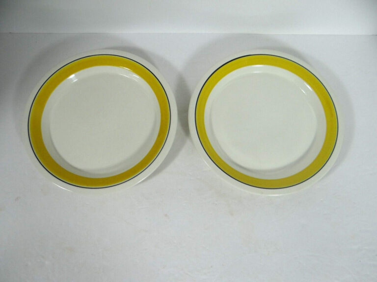 Read more about the article Arabia of Finland Salad Plates Set of 2 Faenza Yellow