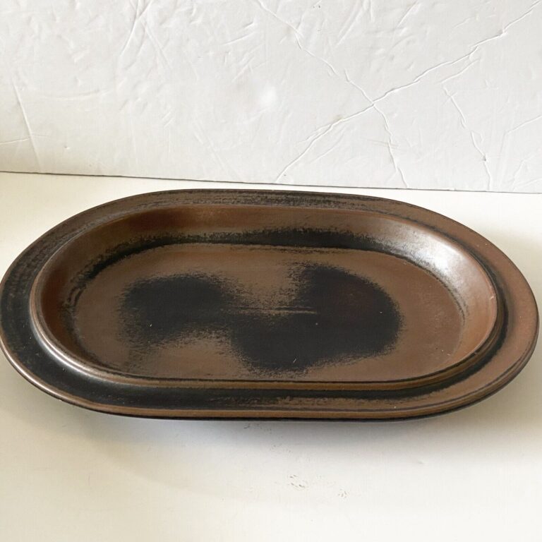 Read more about the article ARABIA RUSKA FINLAND OVAL PLATTER 14.5″ X 9.5″