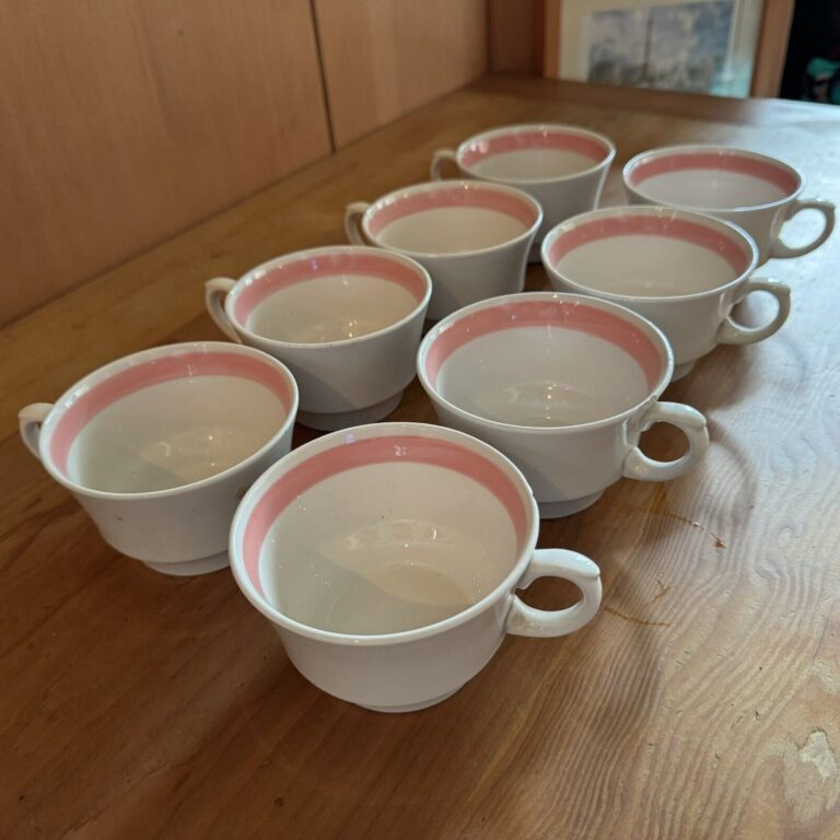 Read more about the article ARABIA FINLAND RIBBONS PINK TEACUP SET OF 8  4 MINT