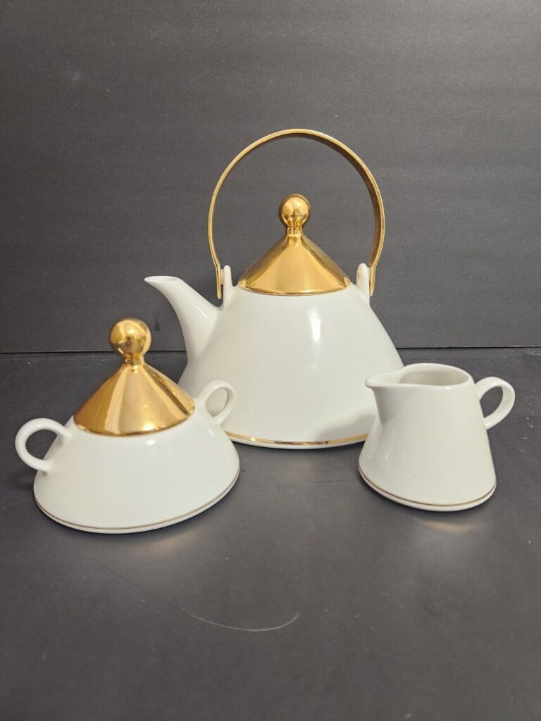 Read more about the article Vtg Arabia Finland HARLEKIN GOLD Porcelain Teapot  Creamer and Lidded Sugar Bowl