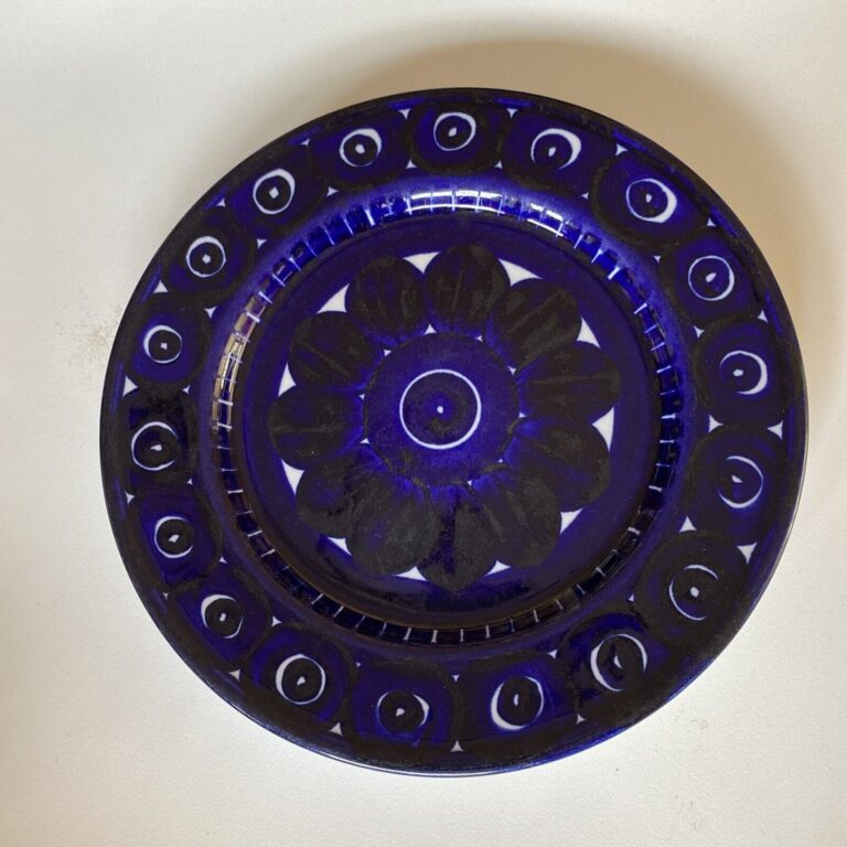 Read more about the article Arabia of Finland Valencia Ulla Procope Blue Salad Plate 7 1/2″