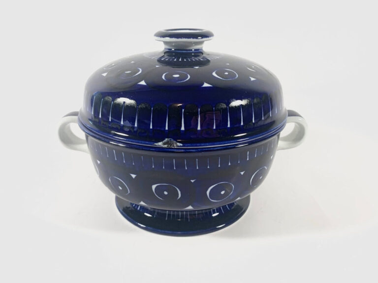 Read more about the article Arabia Valencia Ulla Procope Tureen Bowl with Lid CHIPPED