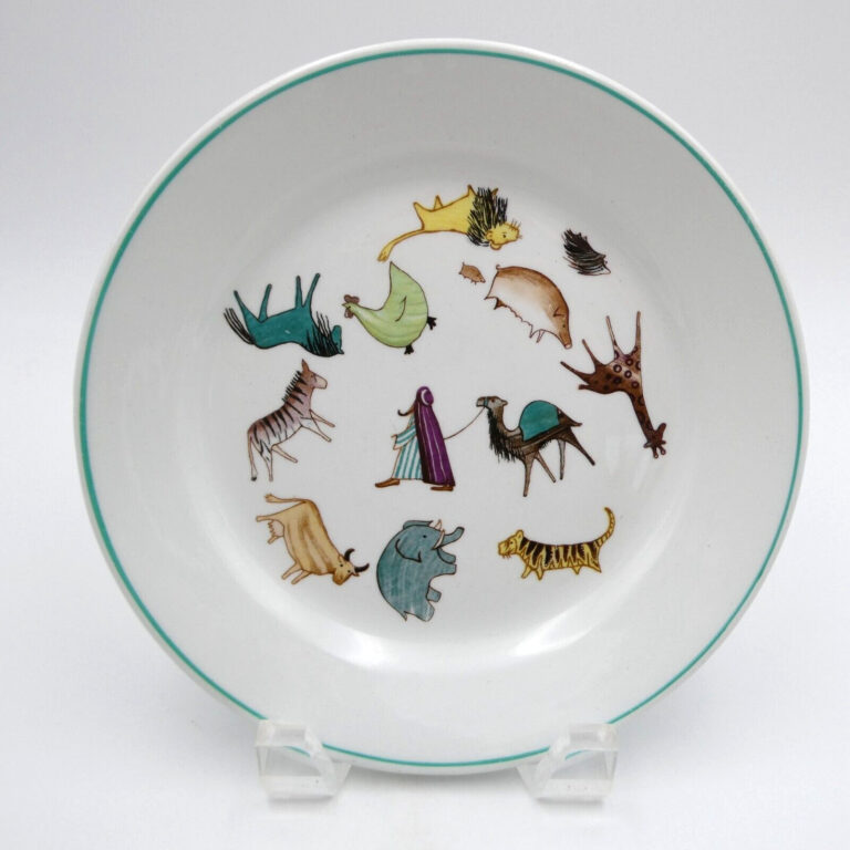 Read more about the article Arabia Finland Childs Plate Noahs Ark Animal Parade 7 inch Vintage 1963