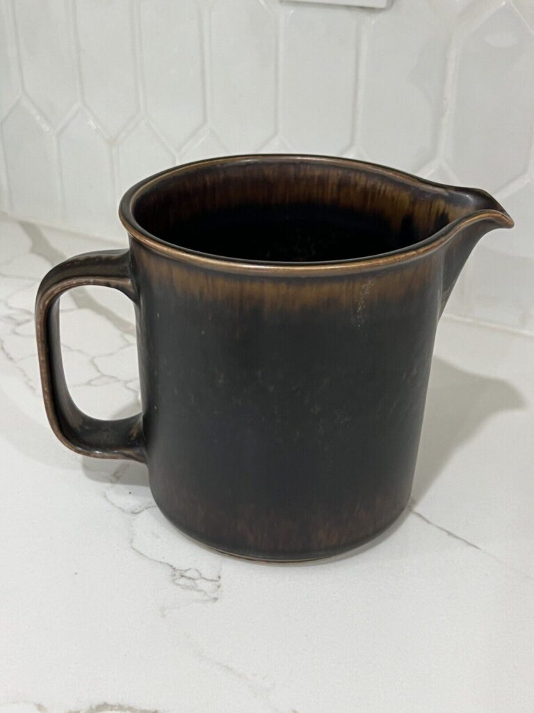 Read more about the article Arabia of Finland MCM Ulla Procope Ruska Brown Water Juice Pitcher