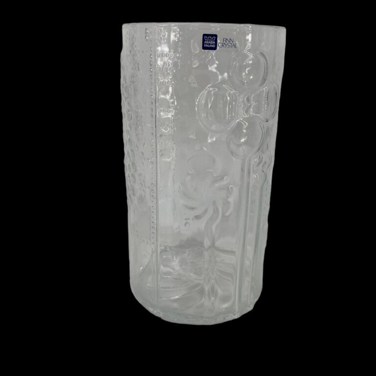 Read more about the article Vtg Arabia Crystal Finn Flora Raised Floral Flower Pattern Vase Finland Glass 8″
