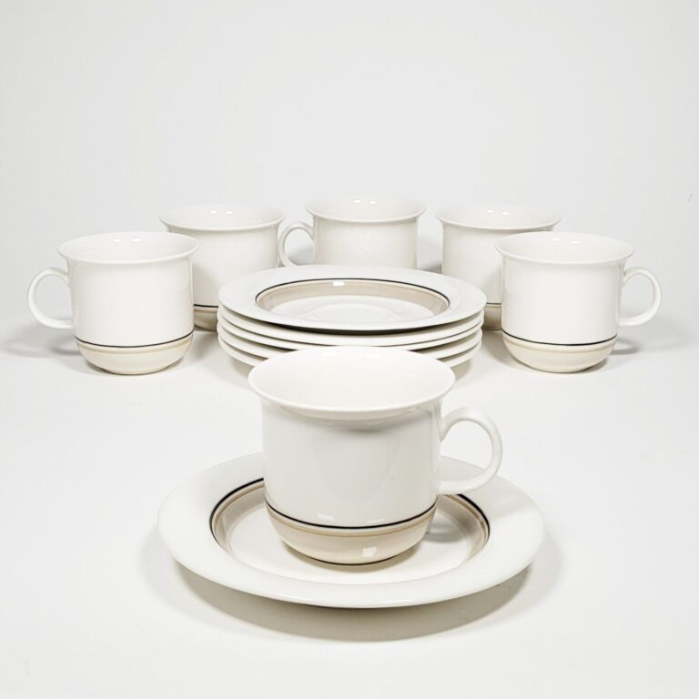 Read more about the article Arabia Demitasse Cups Set of 6 Seita Arctica Stripped Cups and Saucers Finland