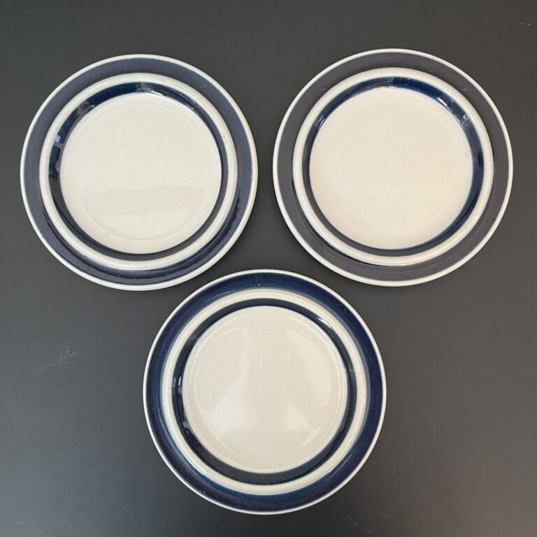 Read more about the article 5 Arabia Blue Approx 6.5” Bread Plates MCM Light Wear