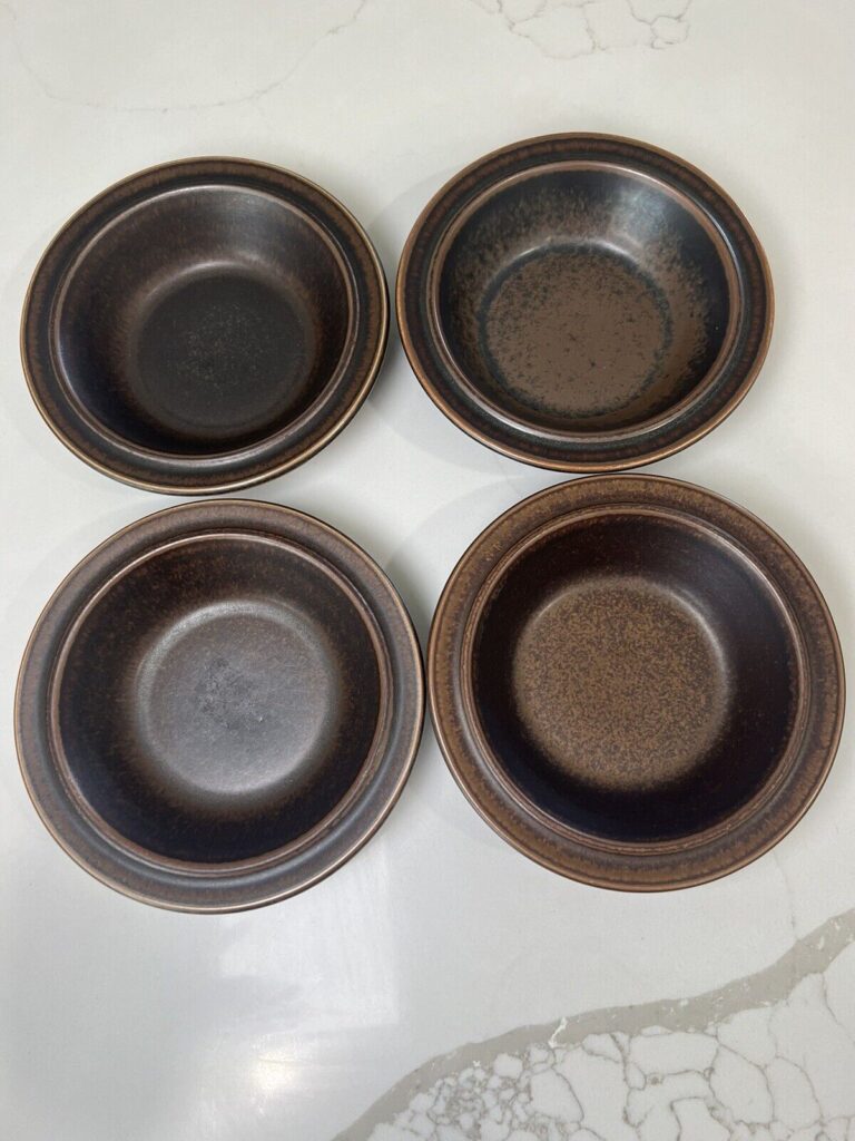 Read more about the article Arabia of Finland Ruska- Light and Dark Brown- Set of 4 Rim Cereal Bowls- 6 7/8″