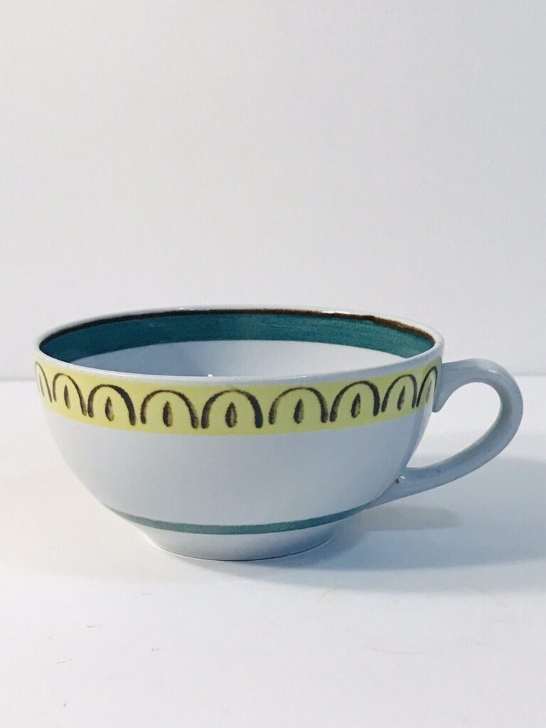 Read more about the article Arabia Of Finland Cup Tea Coffee Cup Band Of Crown Design Finnish
