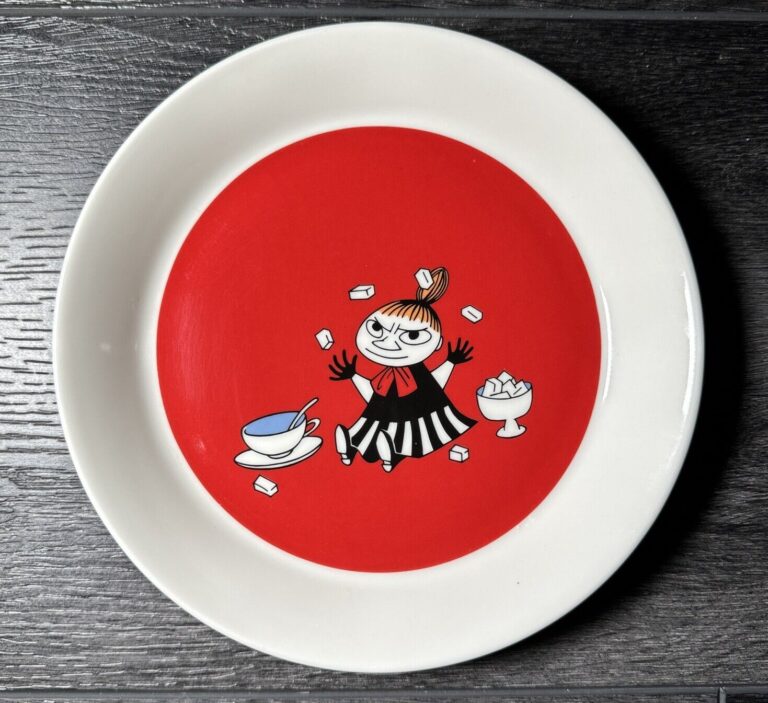 Read more about the article Moomin Arabia Finland Plate Me Little My By Arabia Red CR0418 7 3/4”