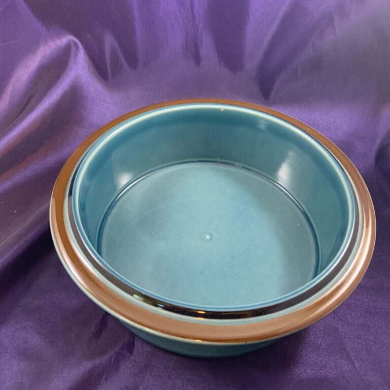 Read more about the article Arabia of Findland Meri Blue Round Vegetable Bowl 9 1/8″